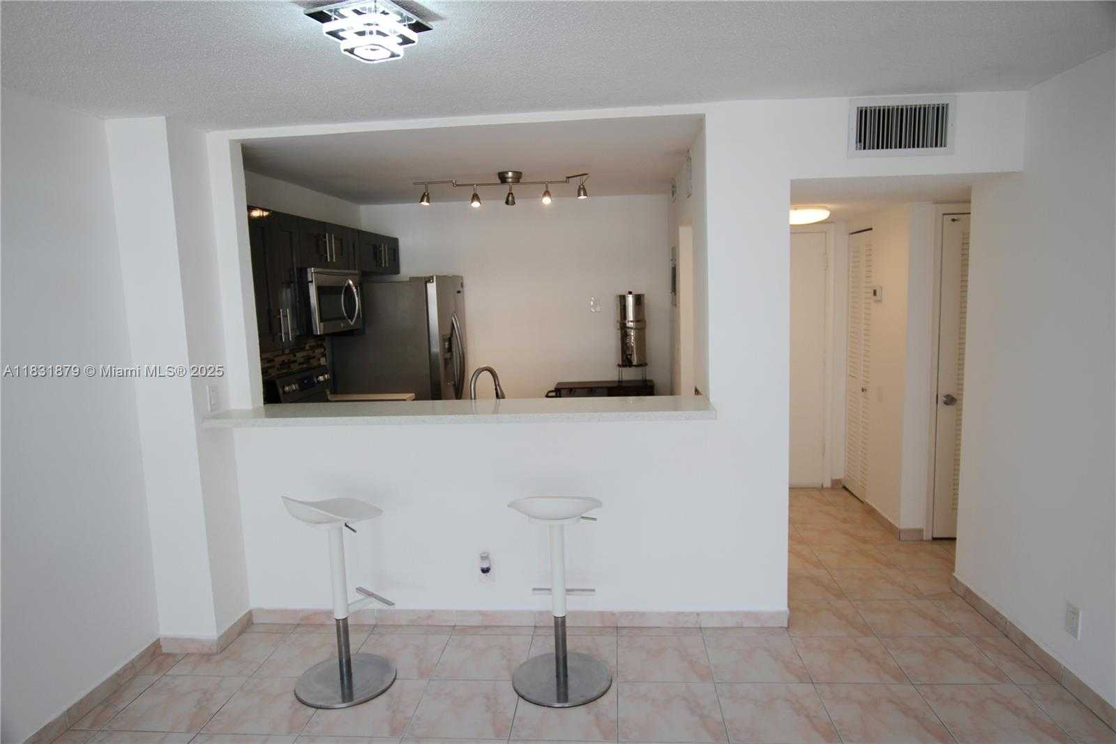 Small Image of 1801 SOUTH OCEAN DR #641, Hallandale Beach Number 6
