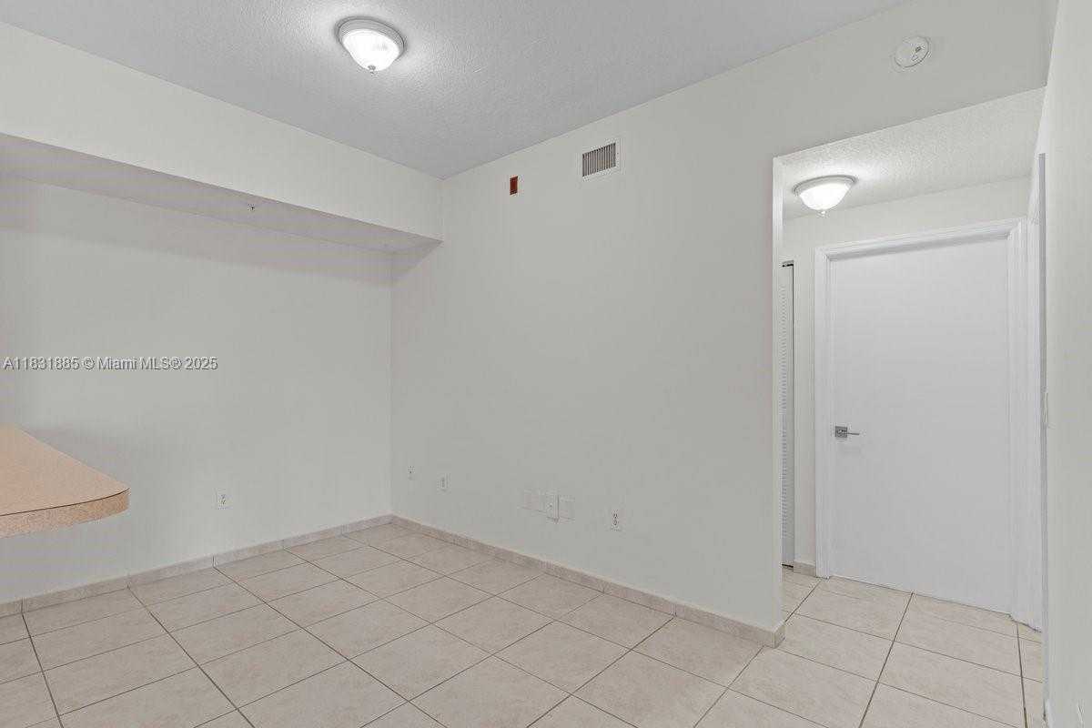 Small Image of 7330 NORTH WEST 114TH AVE #307-5, Doral Number 10