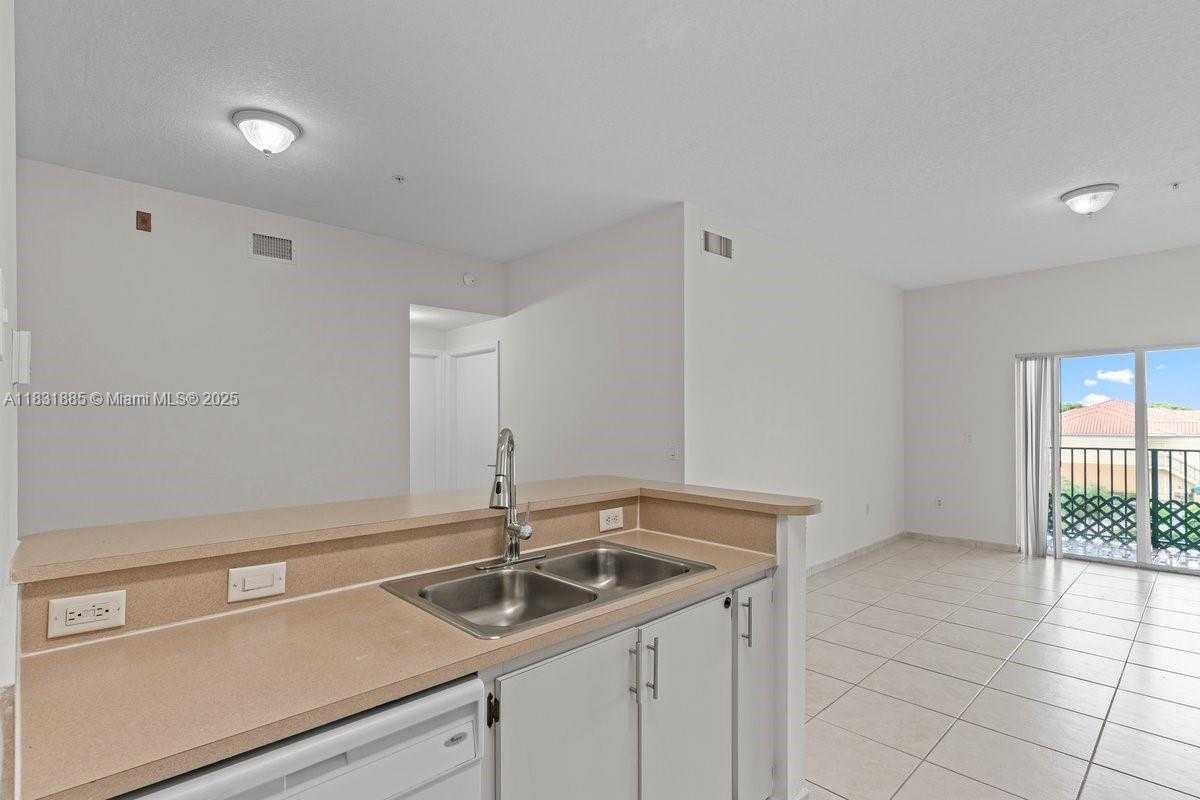 Small Image of 7330 NORTH WEST 114TH AVE #307-5, Doral Number 11