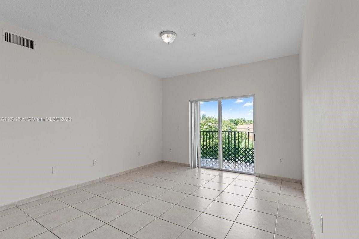 Small Image of 7330 NORTH WEST 114TH AVE #307-5, Doral Number 13
