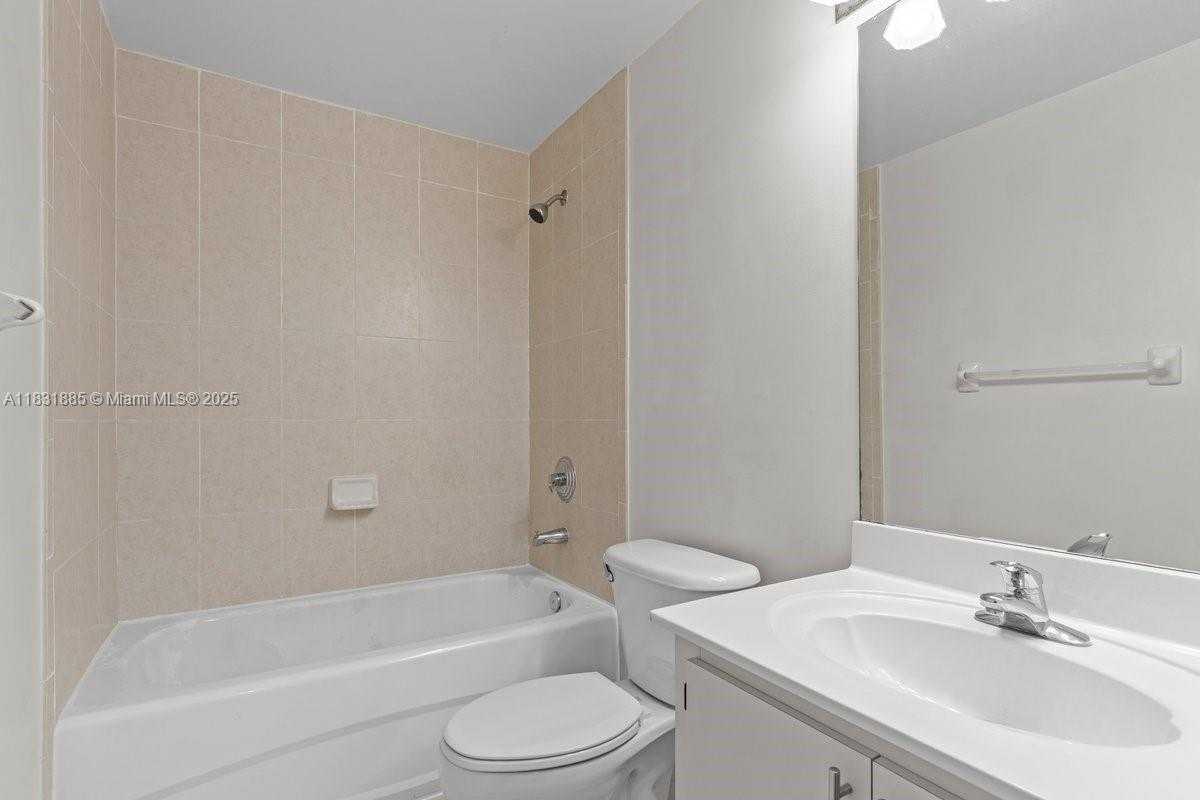 Small Image of 7330 NORTH WEST 114TH AVE #307-5, Doral Number 5