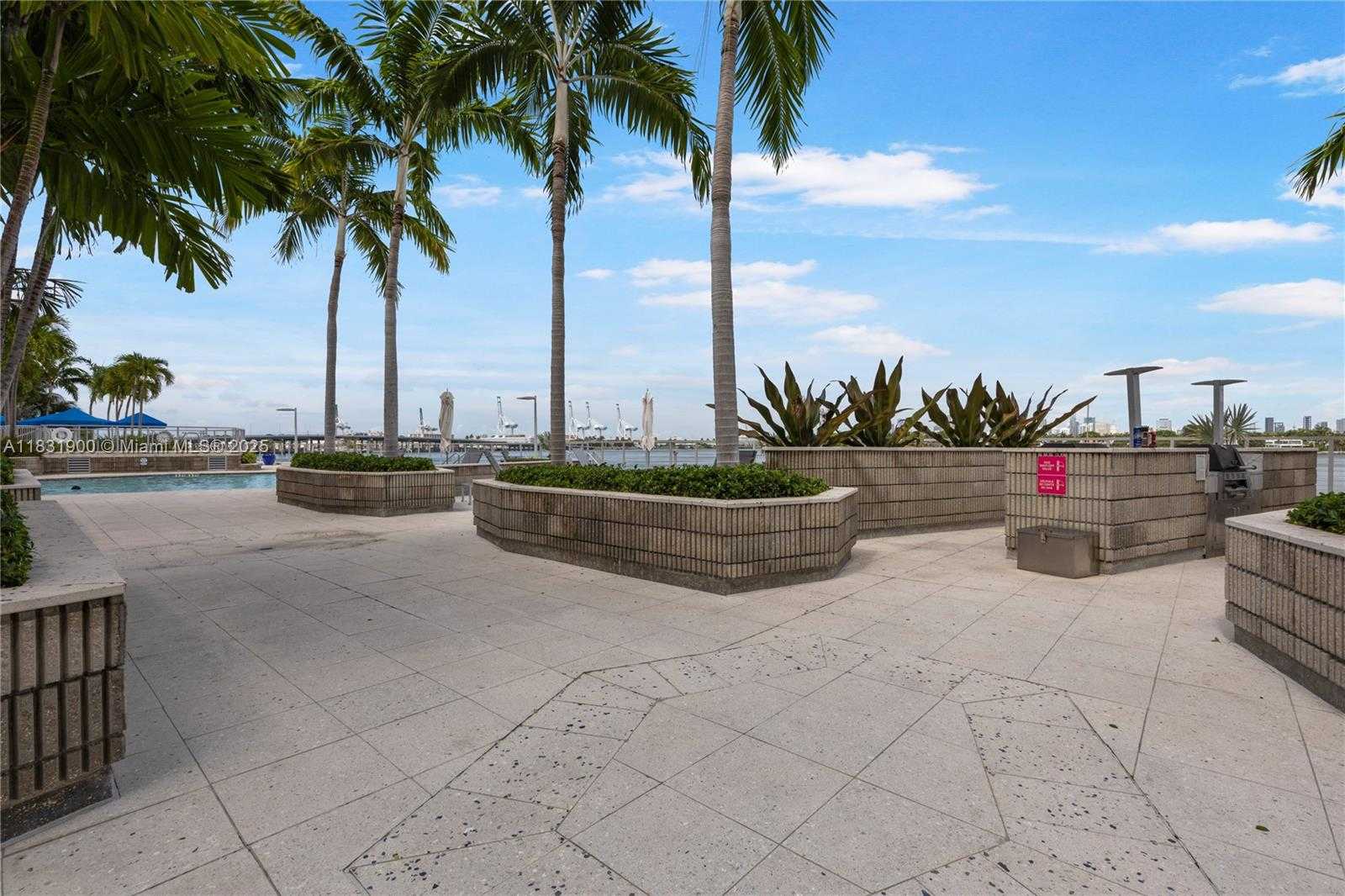 Small Image of 800 WEST AVE #636, Miami Beach Number 13
