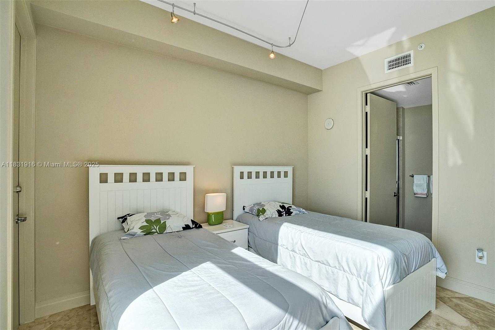 Small Image of 18101 COLLINS AVE #4206, Sunny Isles Beach Number 33