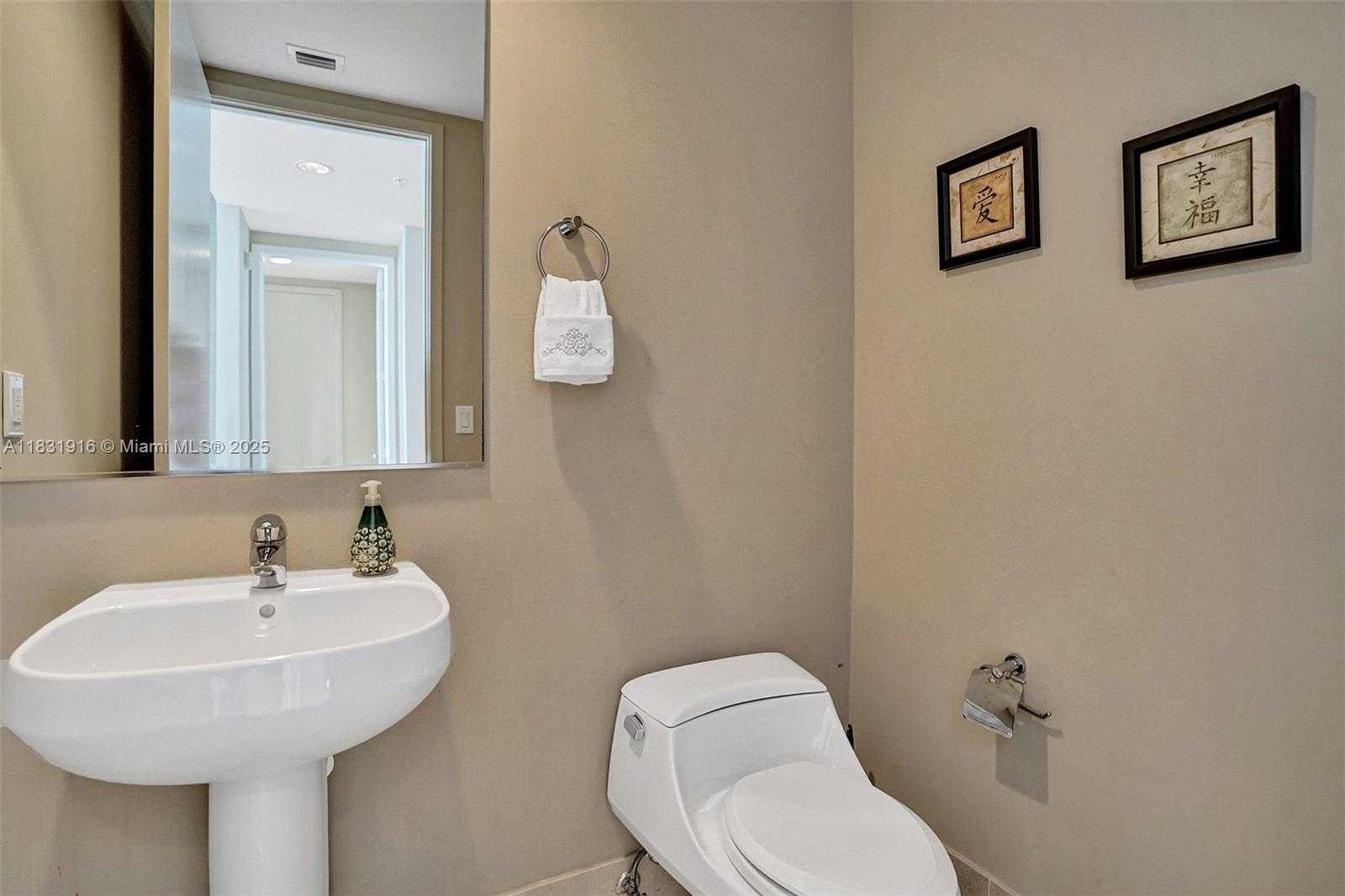 Small Image of 18101 COLLINS AVE #4206, Sunny Isles Beach Number 36