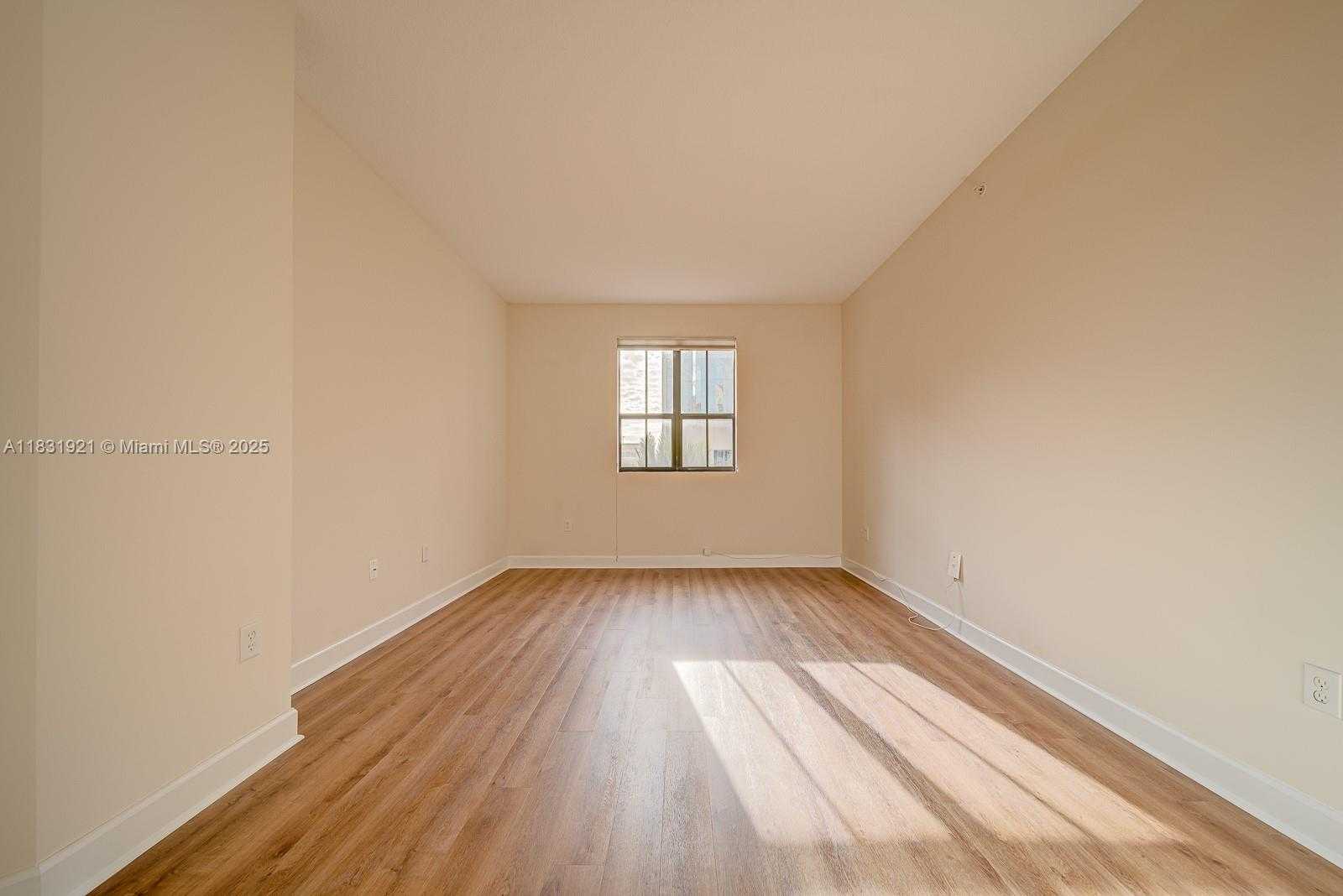 Small Image of 100 ANDALUSIA AVE #608, Coral Gables Number 24