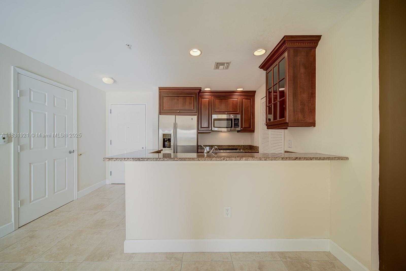 Small Image of 100 ANDALUSIA AVE #608, Coral Gables Number 5