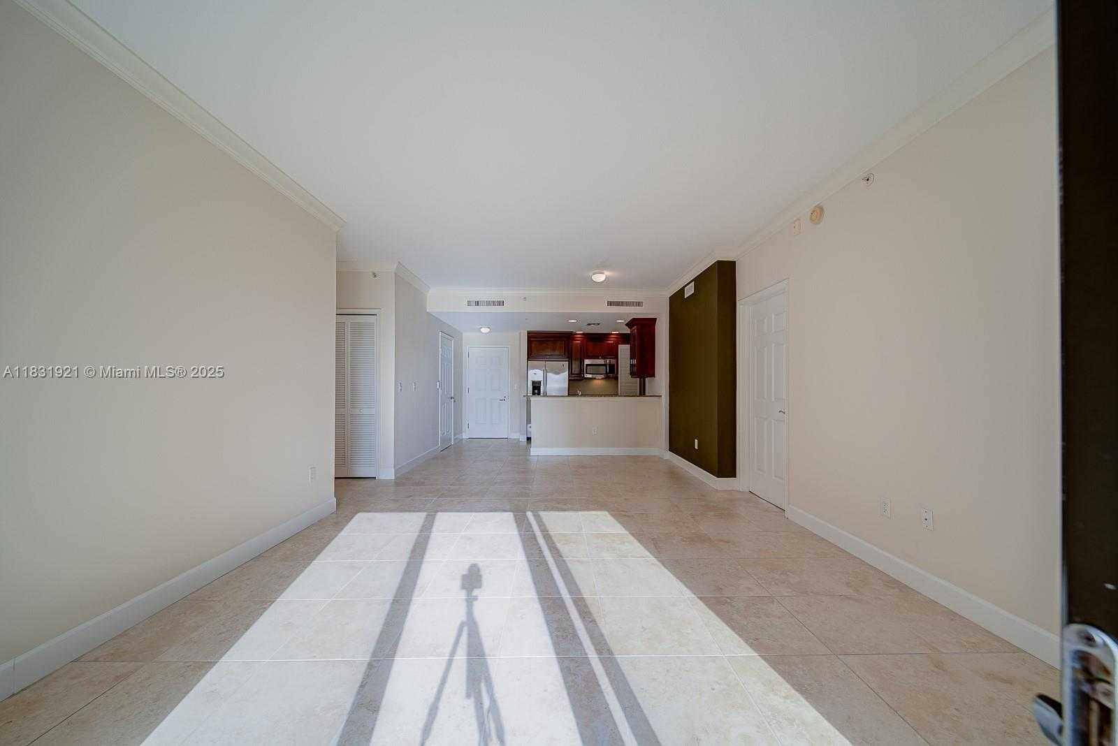 Small Image of 100 ANDALUSIA AVE #608, Coral Gables Number 6