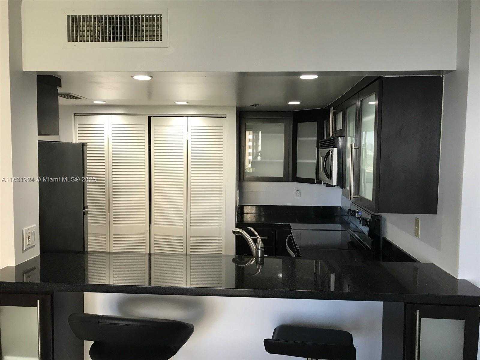 Small Image of 540 BRICKELL KEY DR #1002, Miami Number 2