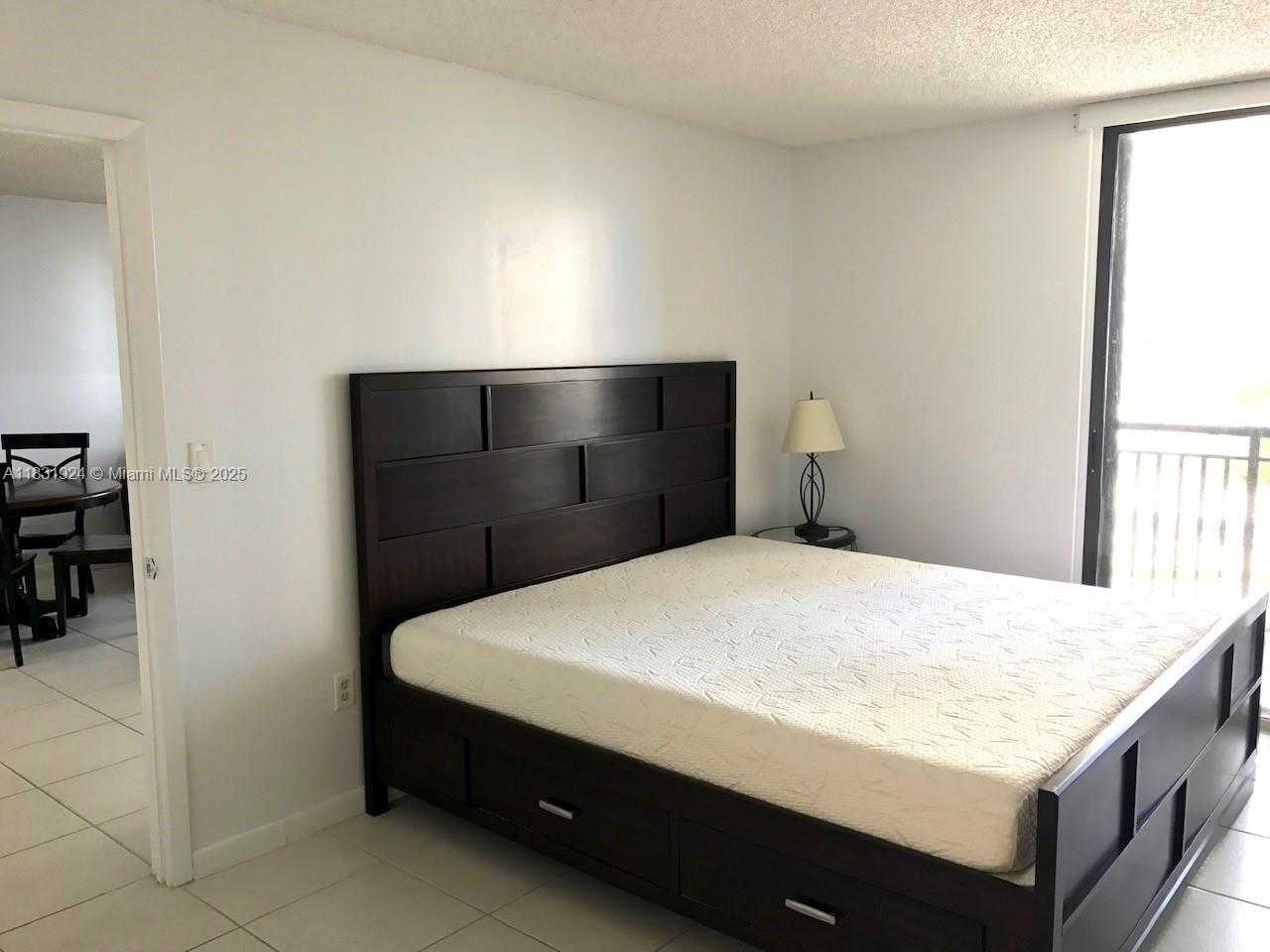 Small Image of 540 BRICKELL KEY DR #1002, Miami Number 7