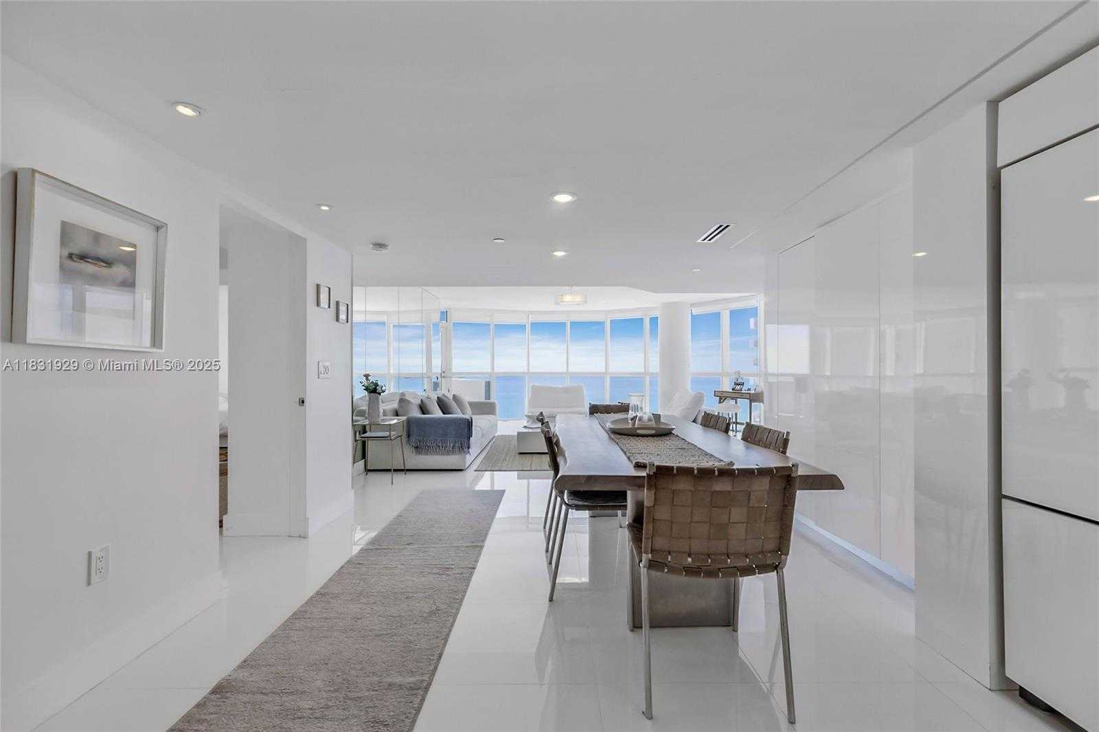 Small Image of 6301 COLLINS AVE #2103, Miami Beach Number 11