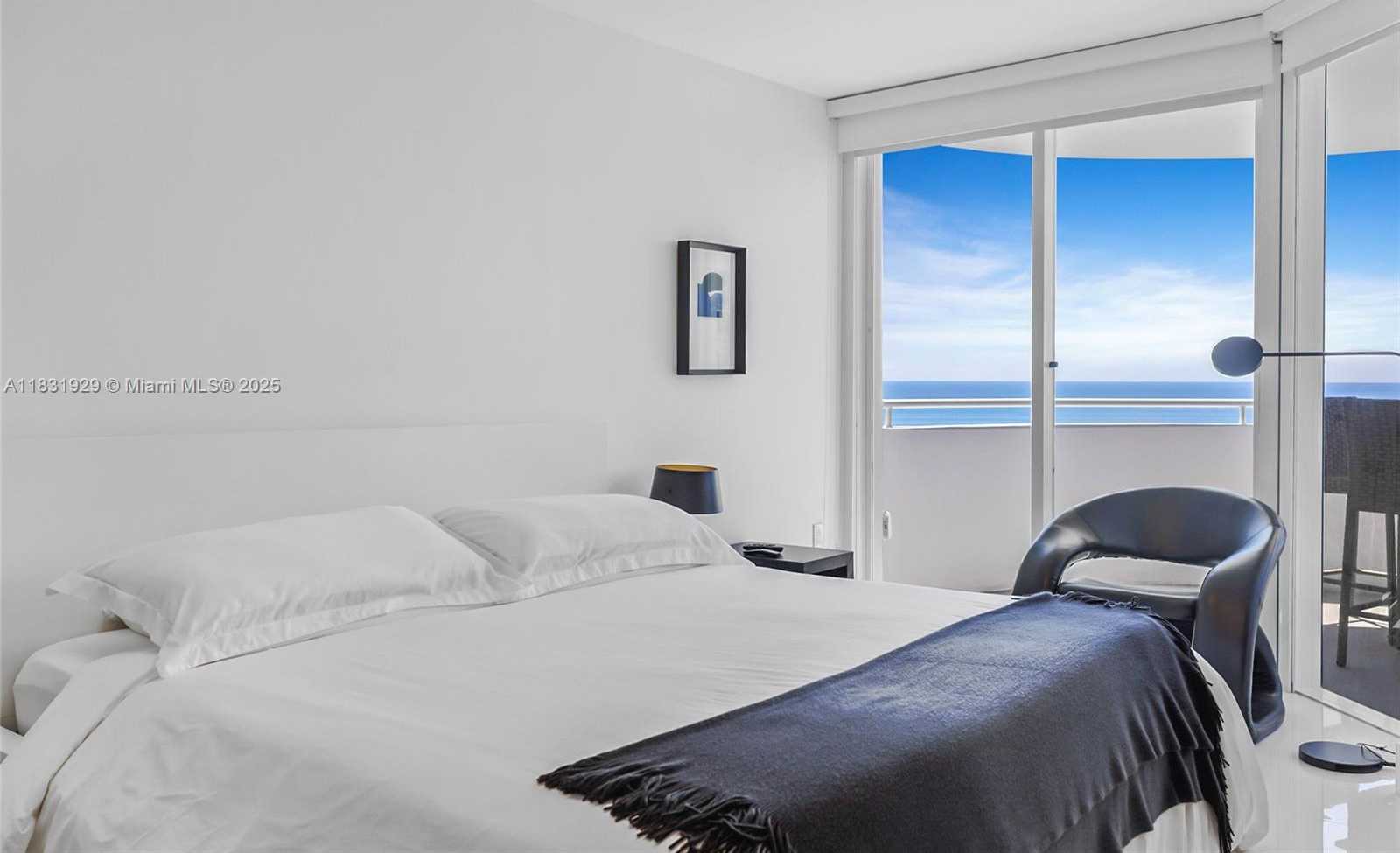 Small Image of 6301 COLLINS AVE #2103, Miami Beach Number 20