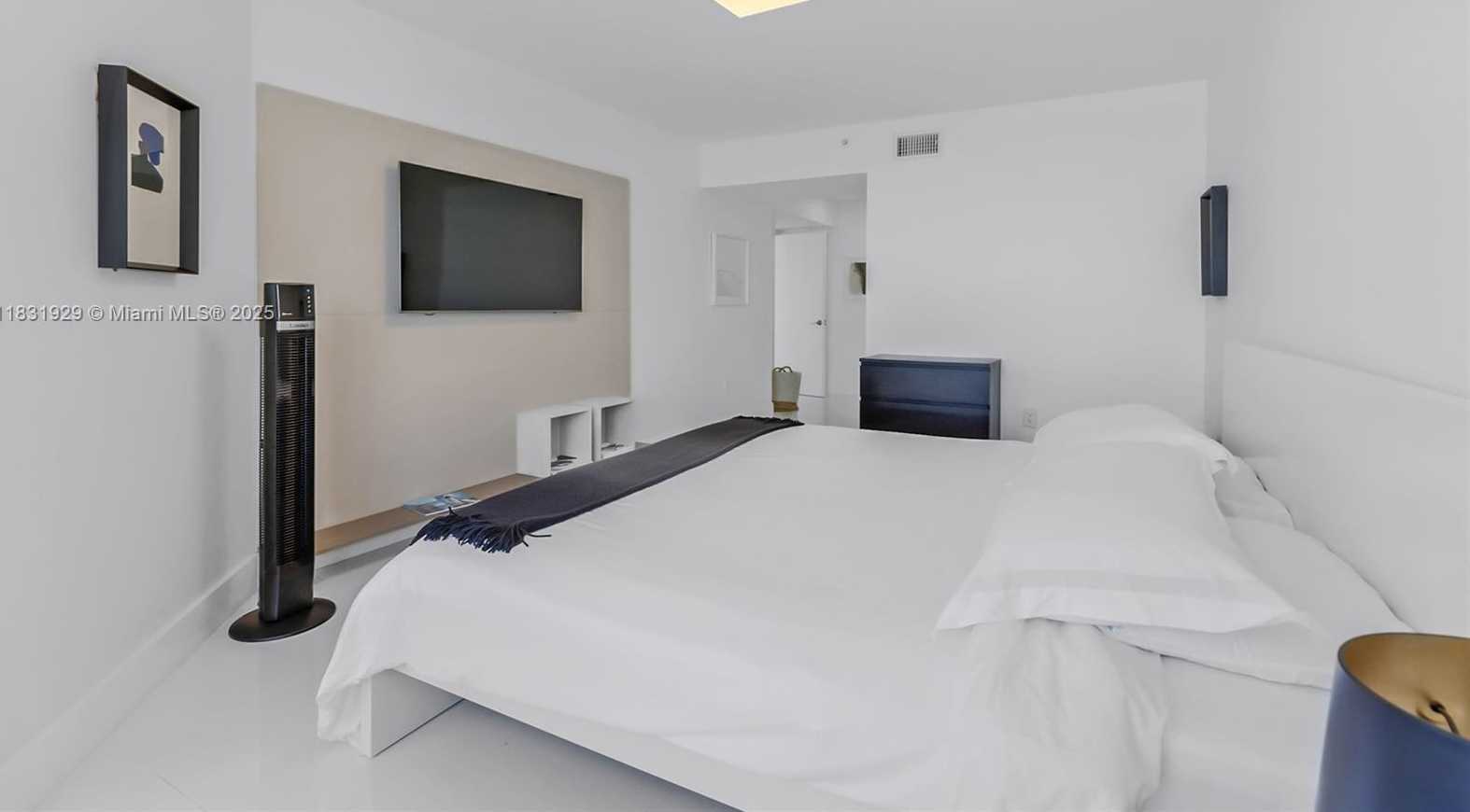 Small Image of 6301 COLLINS AVE #2103, Miami Beach Number 22
