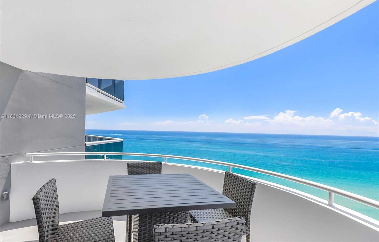 Small Image of 6301 COLLINS AVE #2103, Miami Beach Number 30