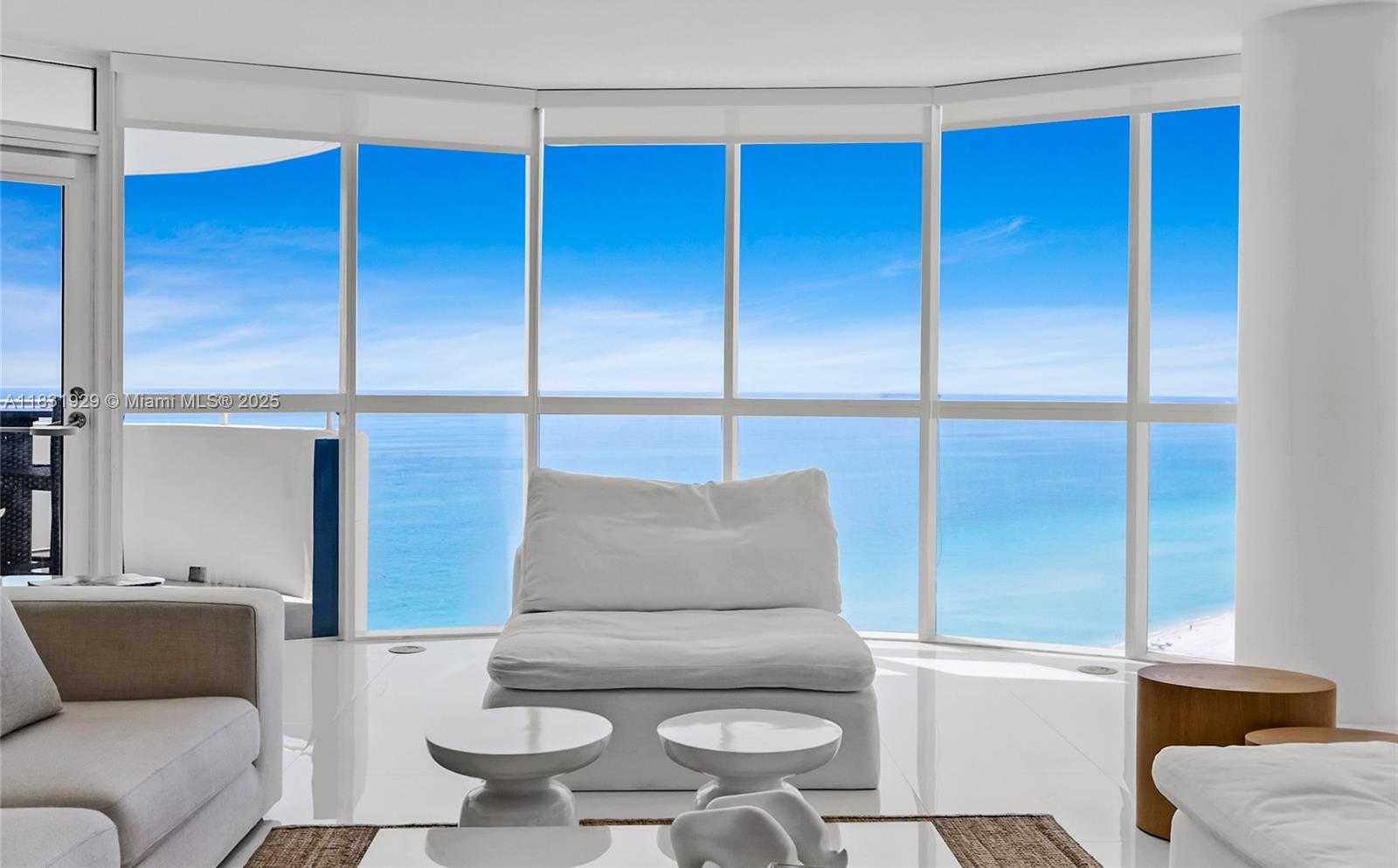 Small Image of 6301 COLLINS AVE #2103, Miami Beach Number 4