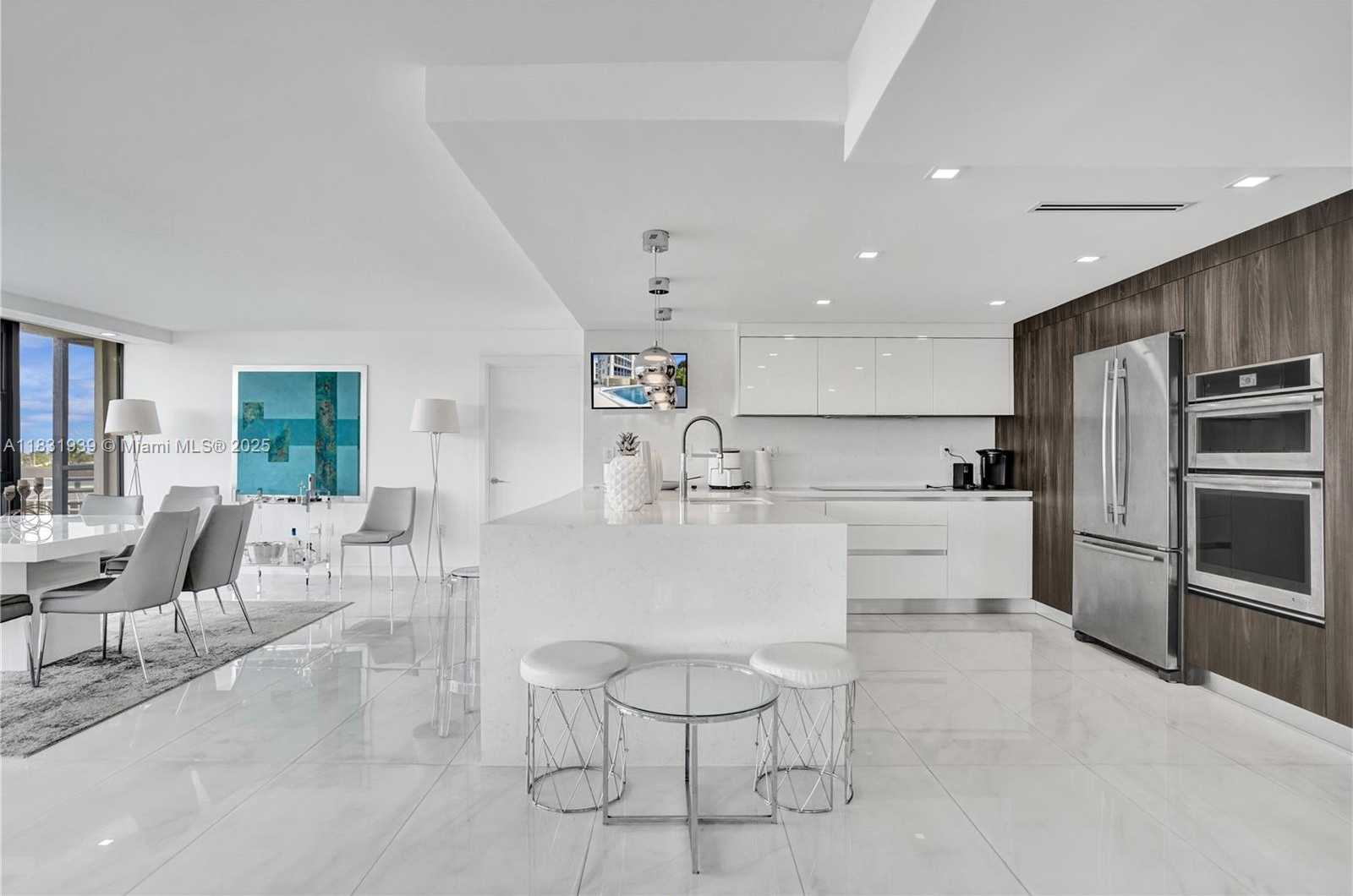 Small Image of 900 Spanish River Blvd, Boca Raton, FL 33431, USA Number 16