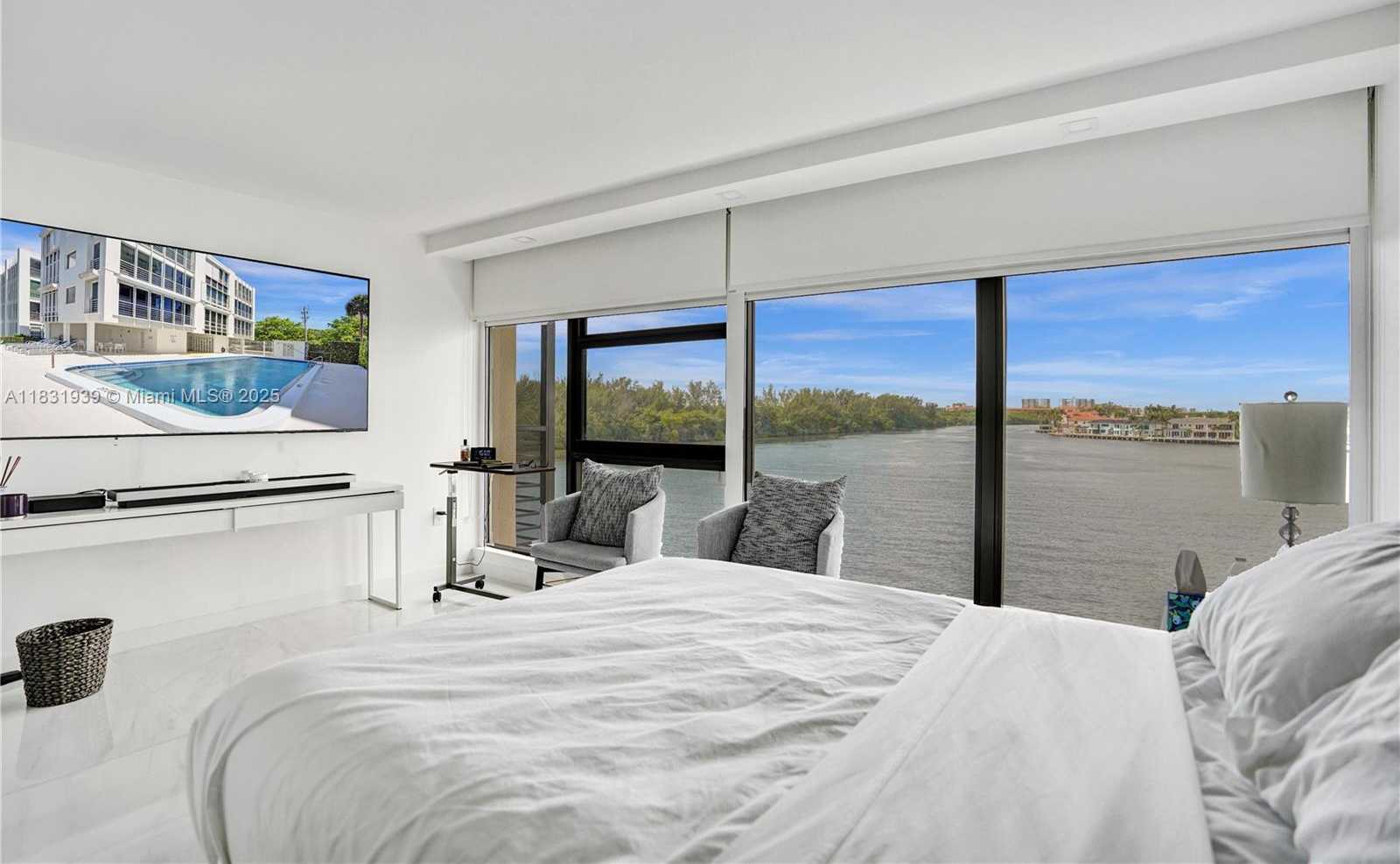 Small Image of 900 Spanish River Blvd, Boca Raton, FL 33431, USA Number 32
