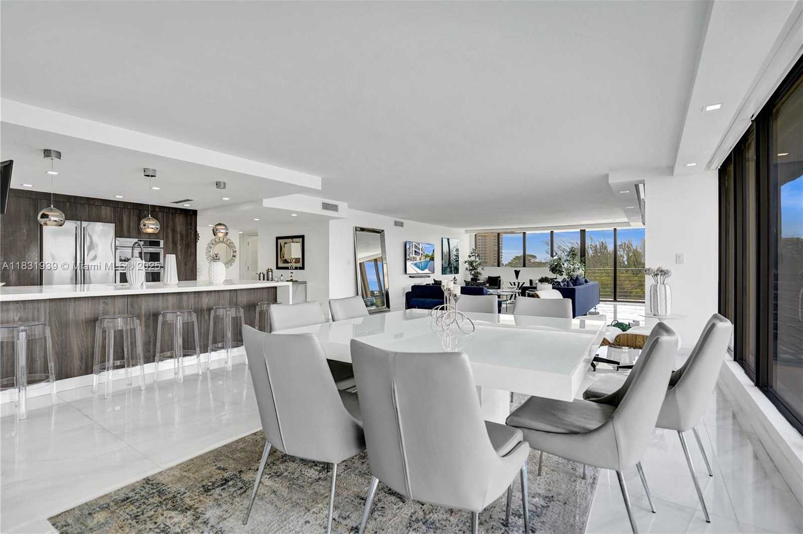 Small Image of 900 Spanish River Blvd, Boca Raton, FL 33431, USA Number 35