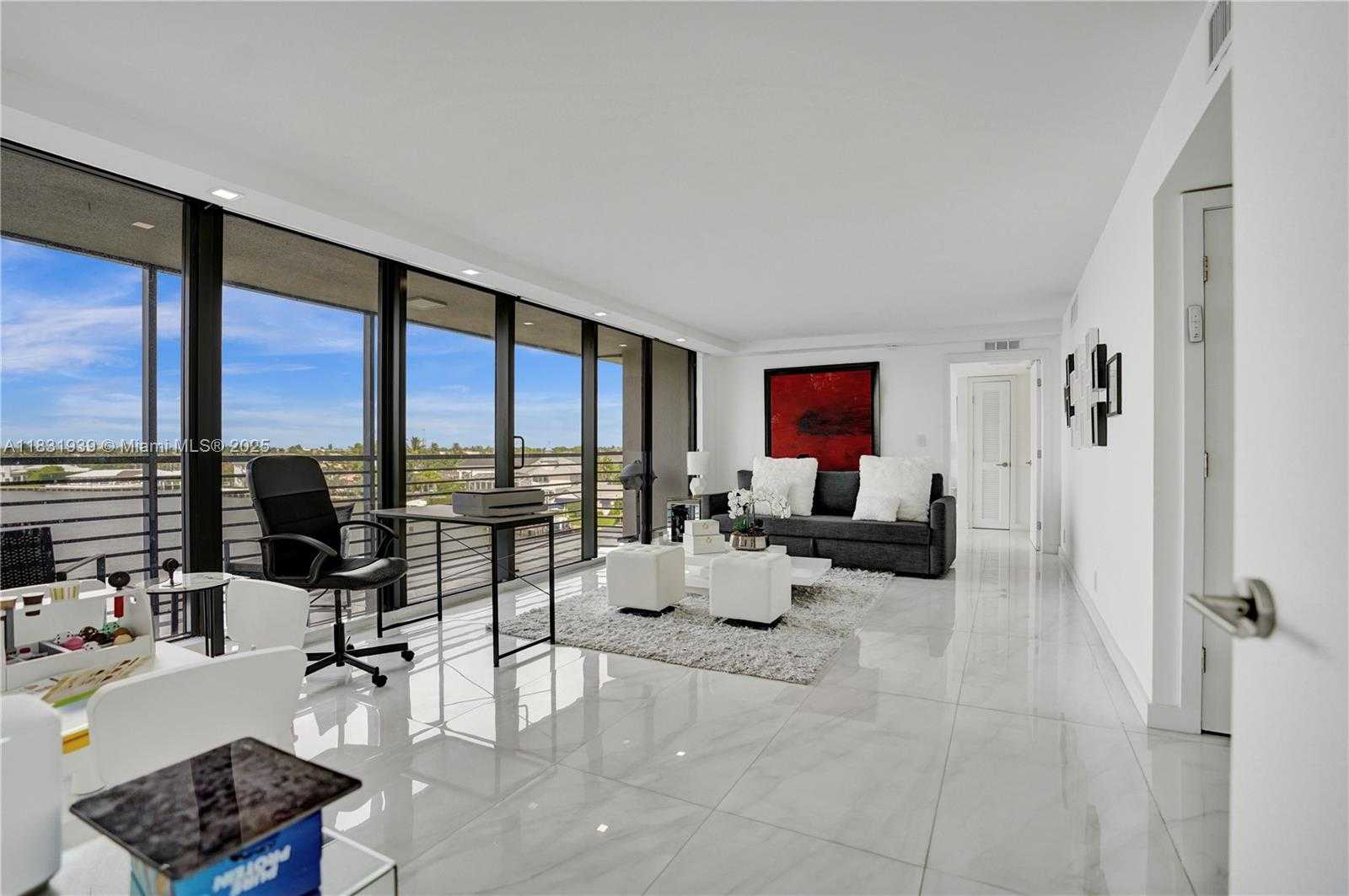 Small Image of 900 Spanish River Blvd, Boca Raton, FL 33431, USA Number 43