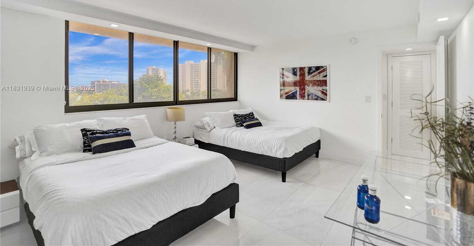 Small Image of 900 Spanish River Blvd, Boca Raton, FL 33431, USA Number 45