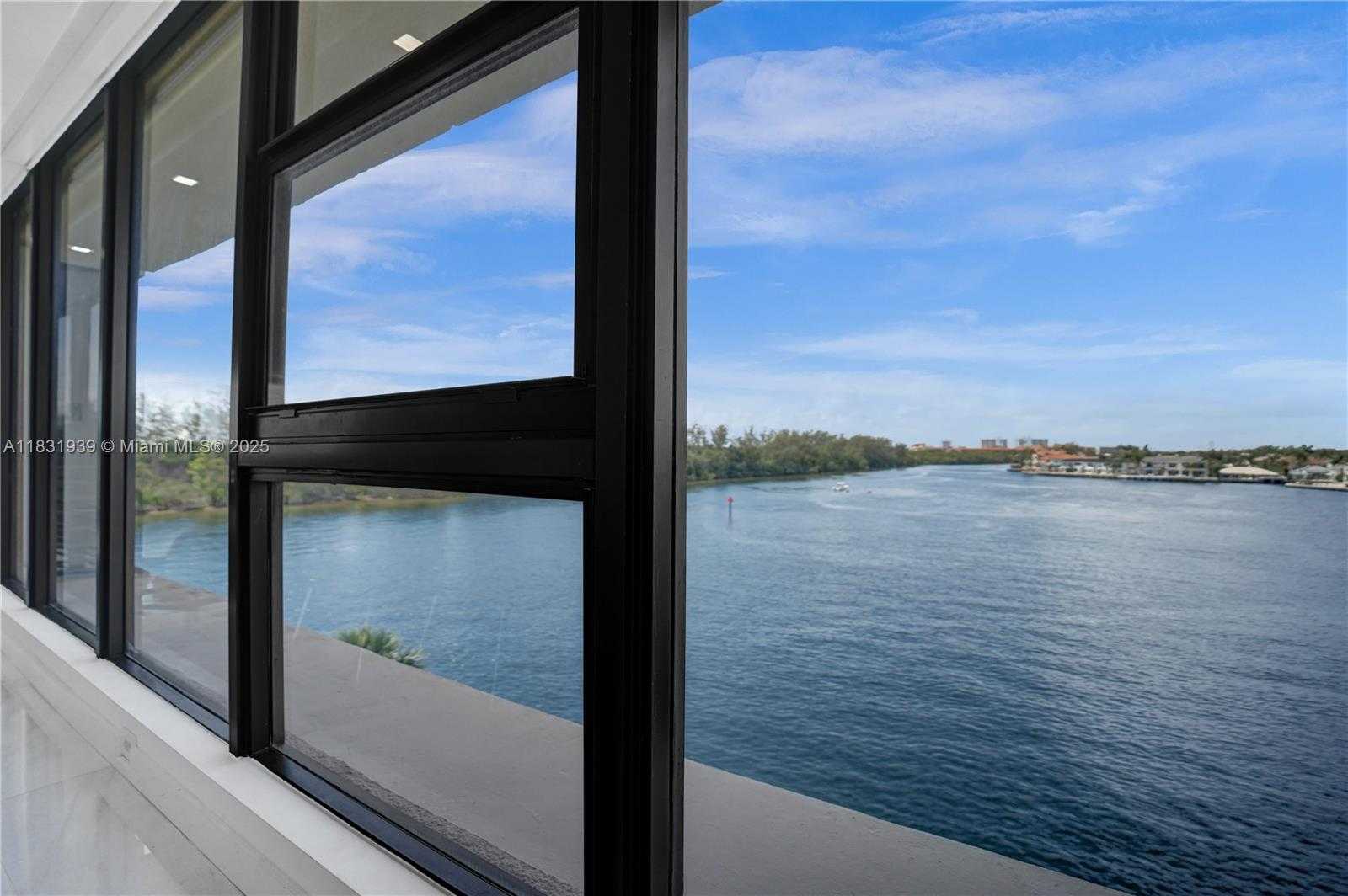 Small Image of 900 Spanish River Blvd, Boca Raton, FL 33431, USA Number 67