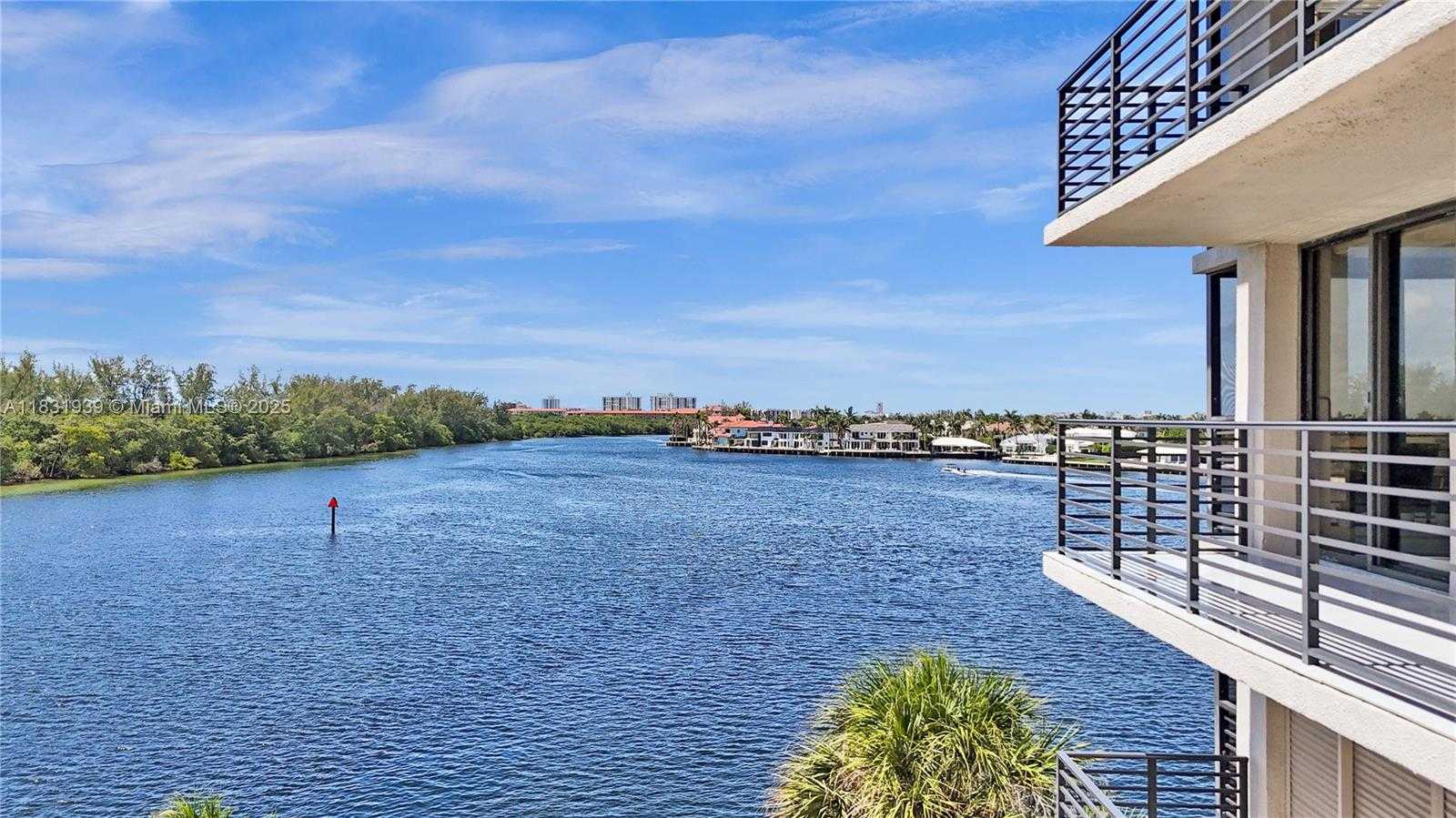 Small Image of 900 Spanish River Blvd, Boca Raton, FL 33431, USA Number 70