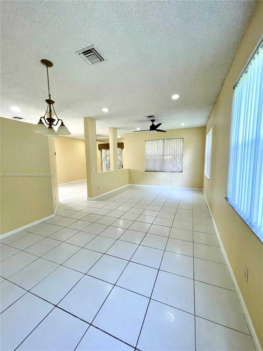 Small Image of 160 NORTH WEST 97TH TER, Coral Springs Number 10