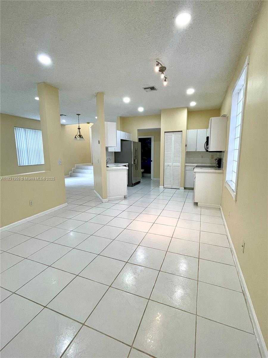 Small Image of 160 NORTH WEST 97TH TER, Coral Springs Number 14