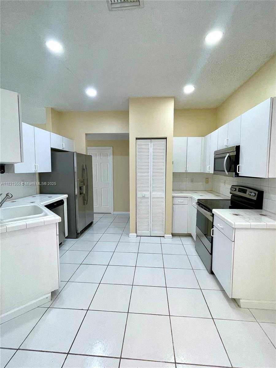 Small Image of 160 NORTH WEST 97TH TER, Coral Springs Number 18