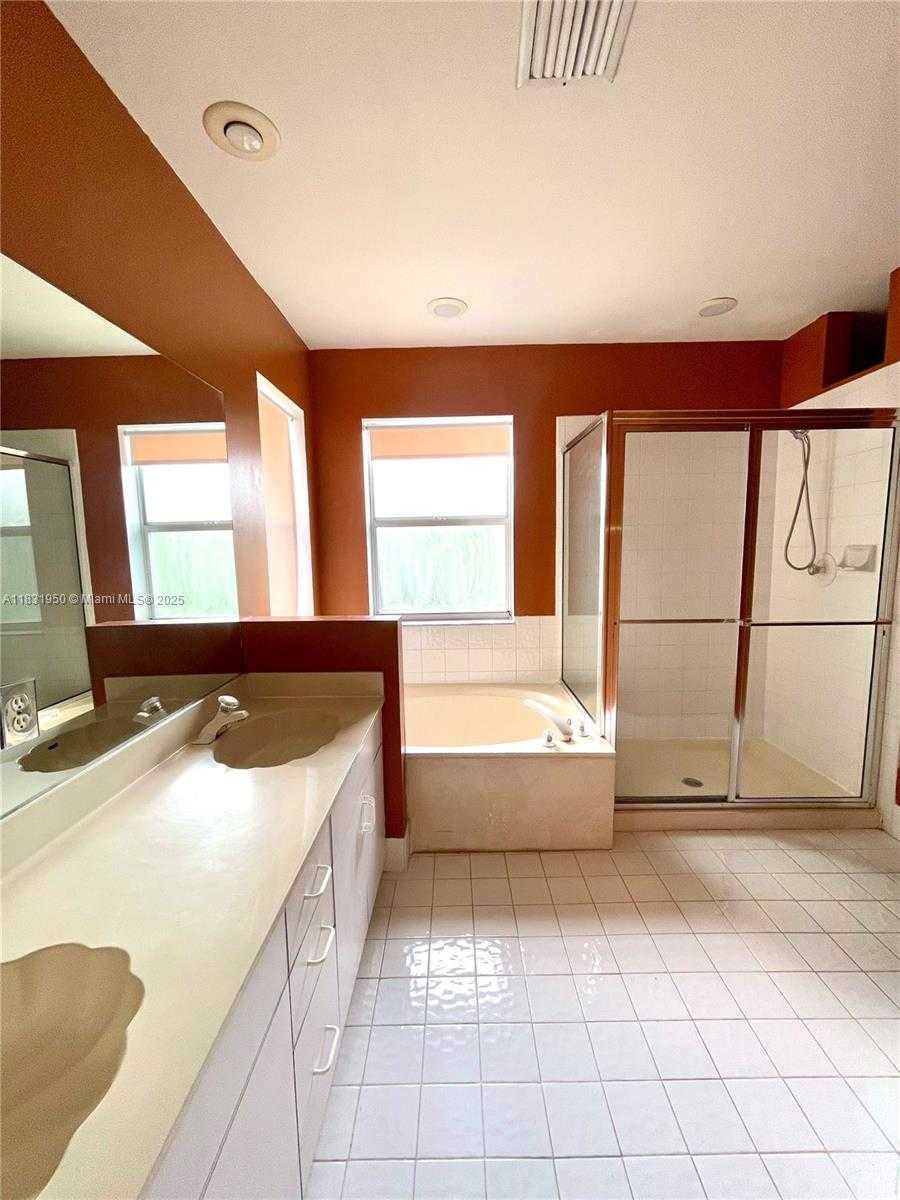 Small Image of 160 NORTH WEST 97TH TER, Coral Springs Number 28