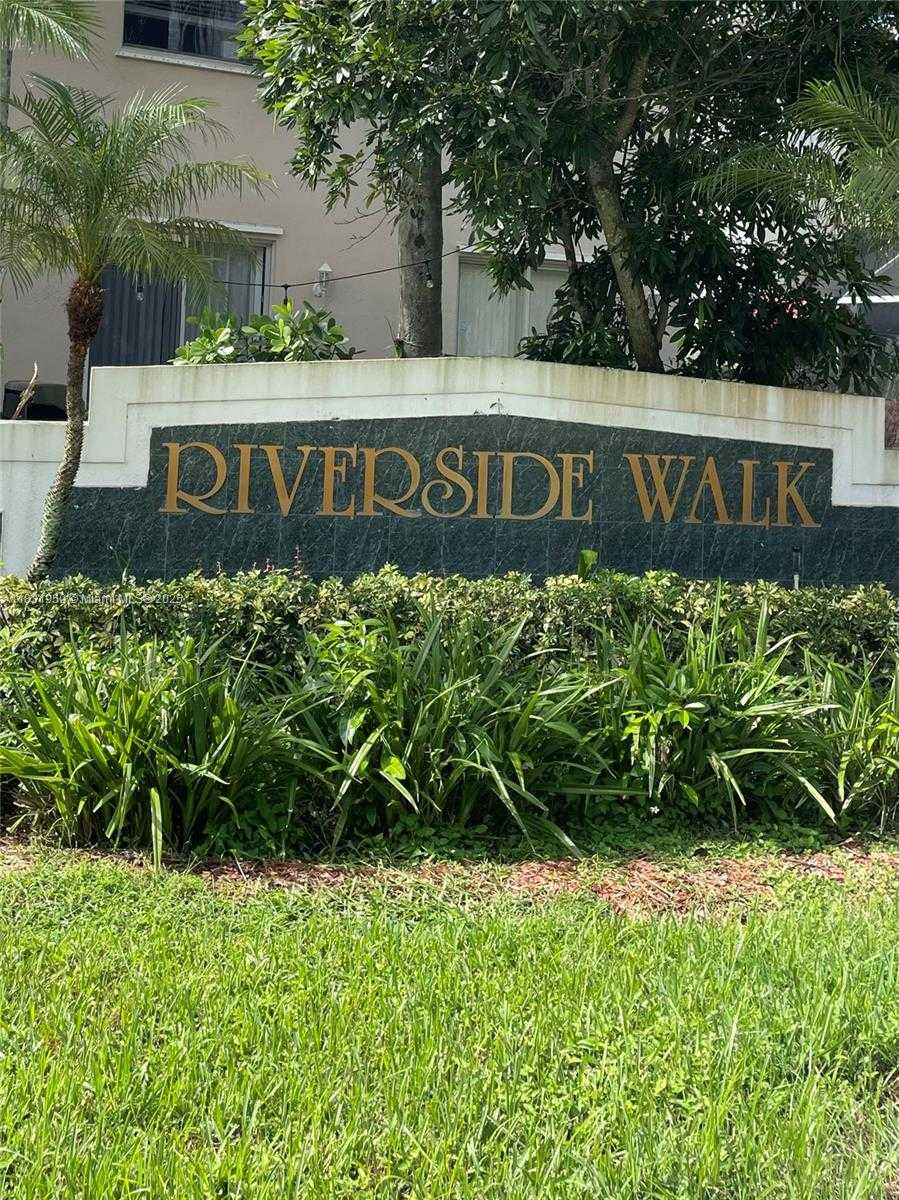 Small Image of 160 NORTH WEST 97TH TER, Coral Springs Number 39