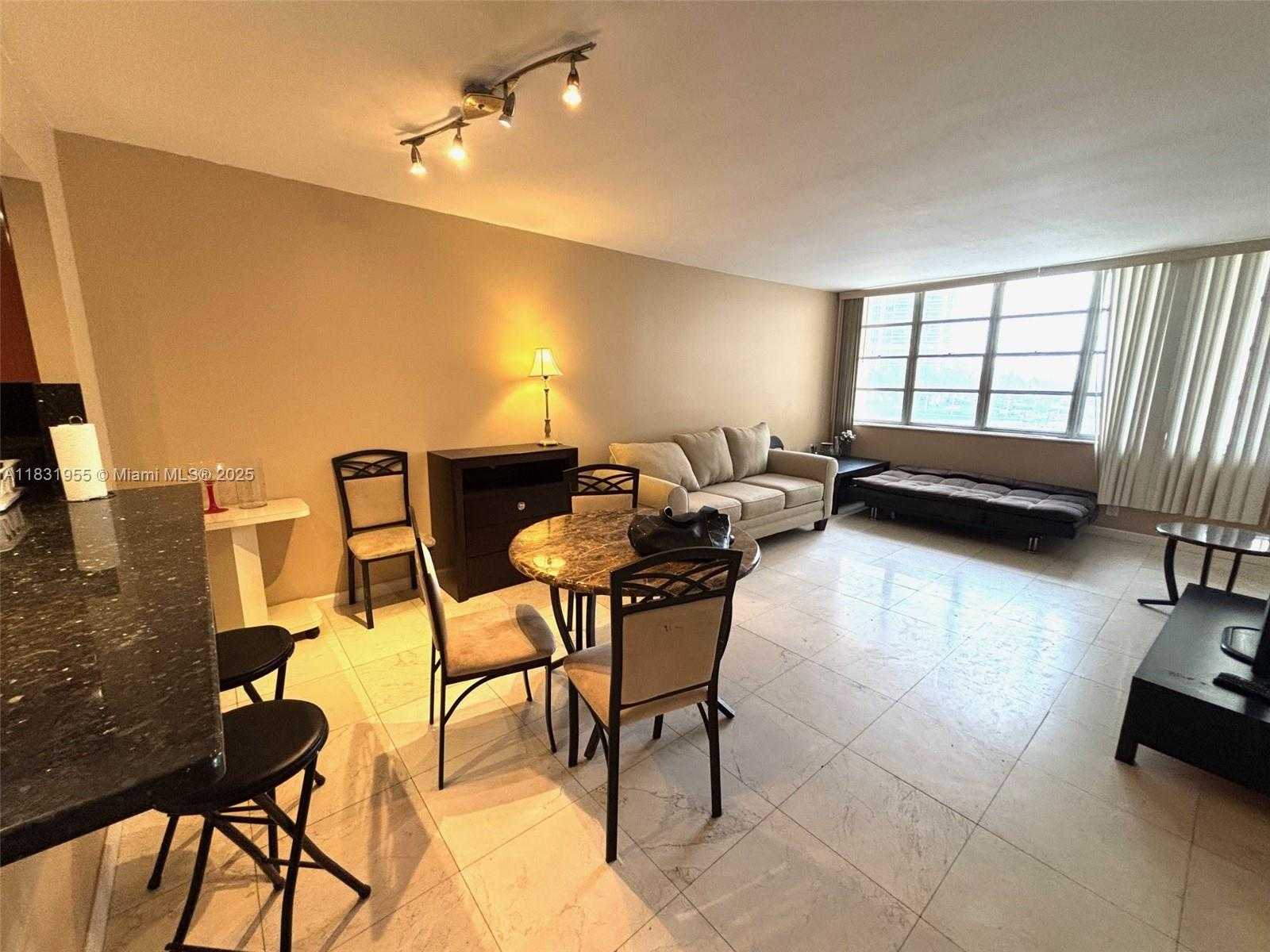 Small Image of 1817 SOUTH OCEAN DR #426, Hallandale Beach Number 10