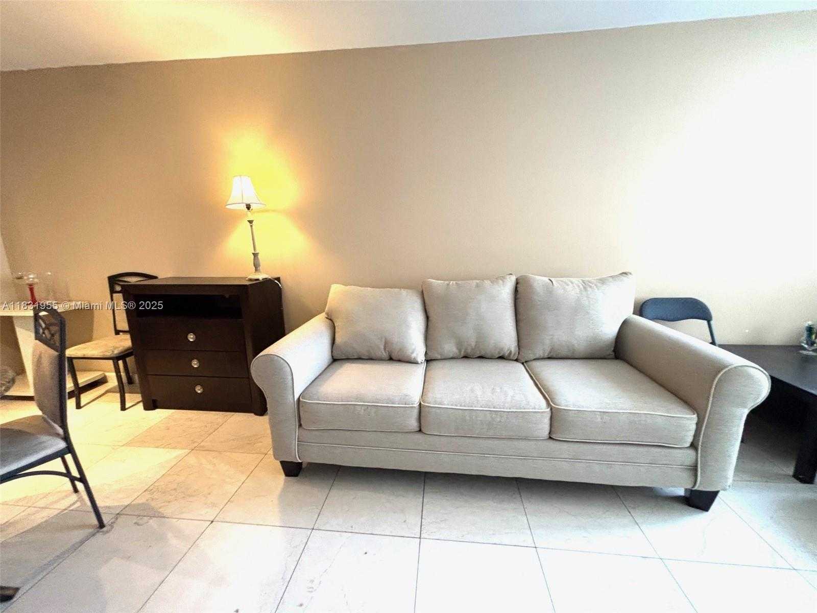 Small Image of 1817 SOUTH OCEAN DR #426, Hallandale Beach Number 11