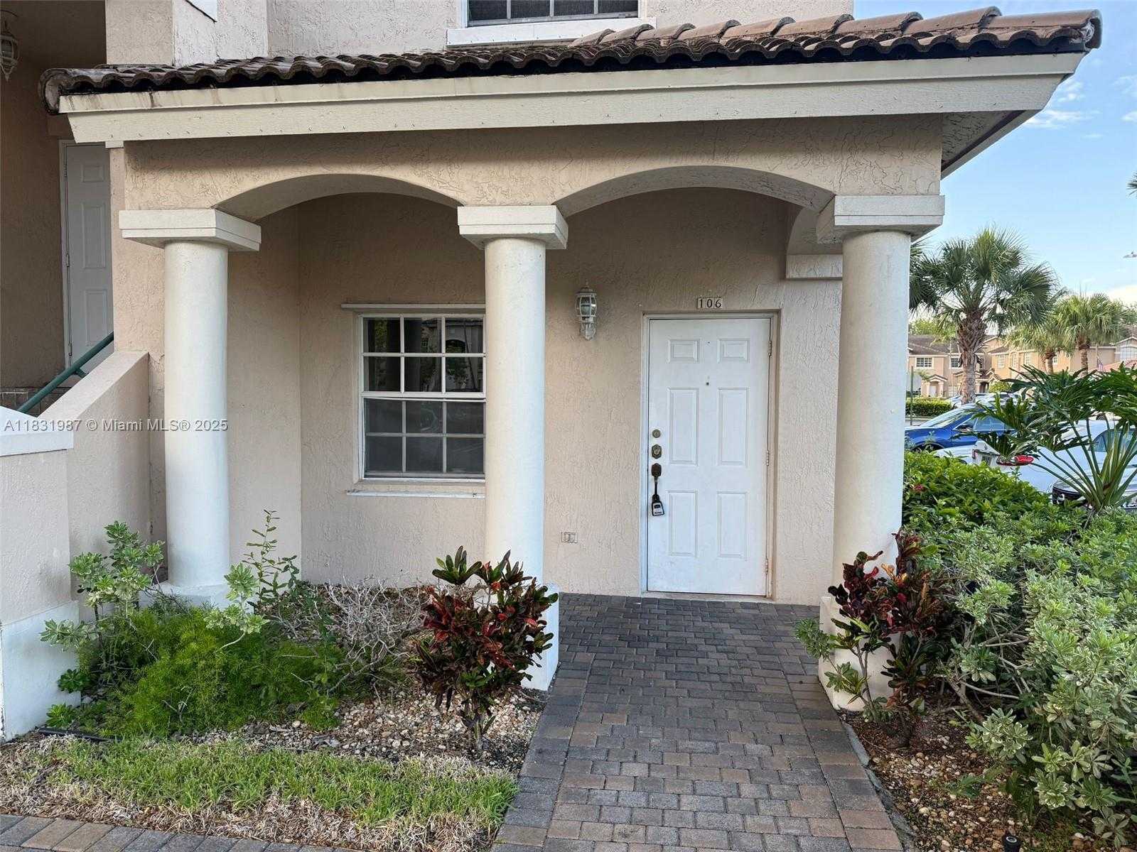 Small Image of 5660 NORTH WEST 115TH CT #106, Doral Number 4