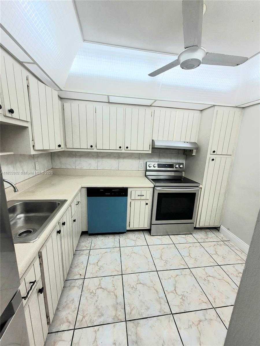 Small Image of 2025 NORTH EAST 164TH ST #319, North Miami Beach Number 11