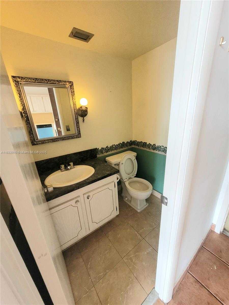Small Image of 2025 NORTH EAST 164TH ST #602, North Miami Beach Number 13