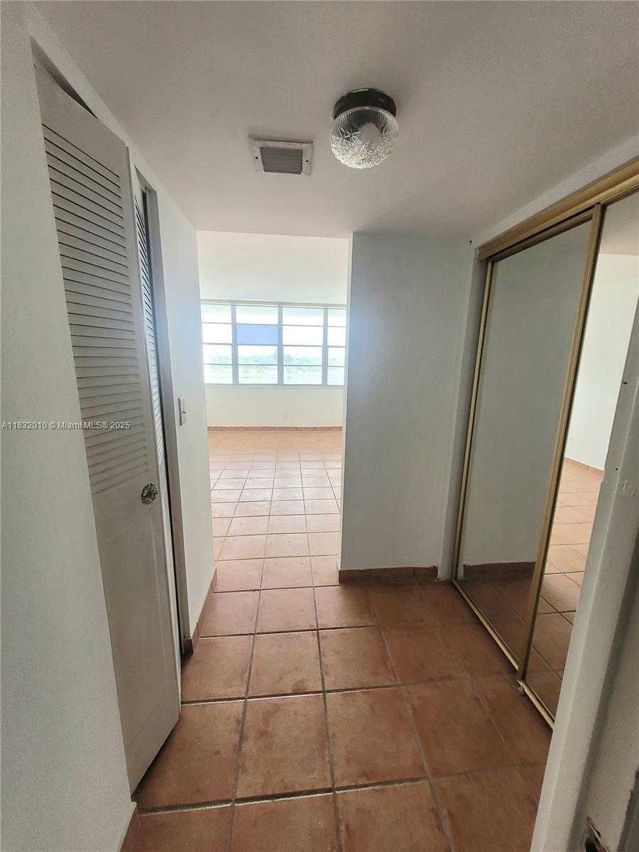 Small Image of 2025 NORTH EAST 164TH ST #602, North Miami Beach Number 5