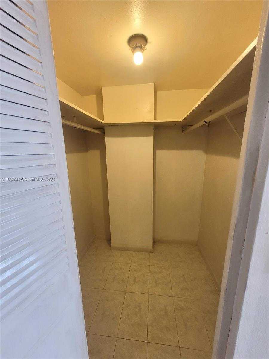 Small Image of 2025 NORTH EAST 164TH ST #602, North Miami Beach Number 6