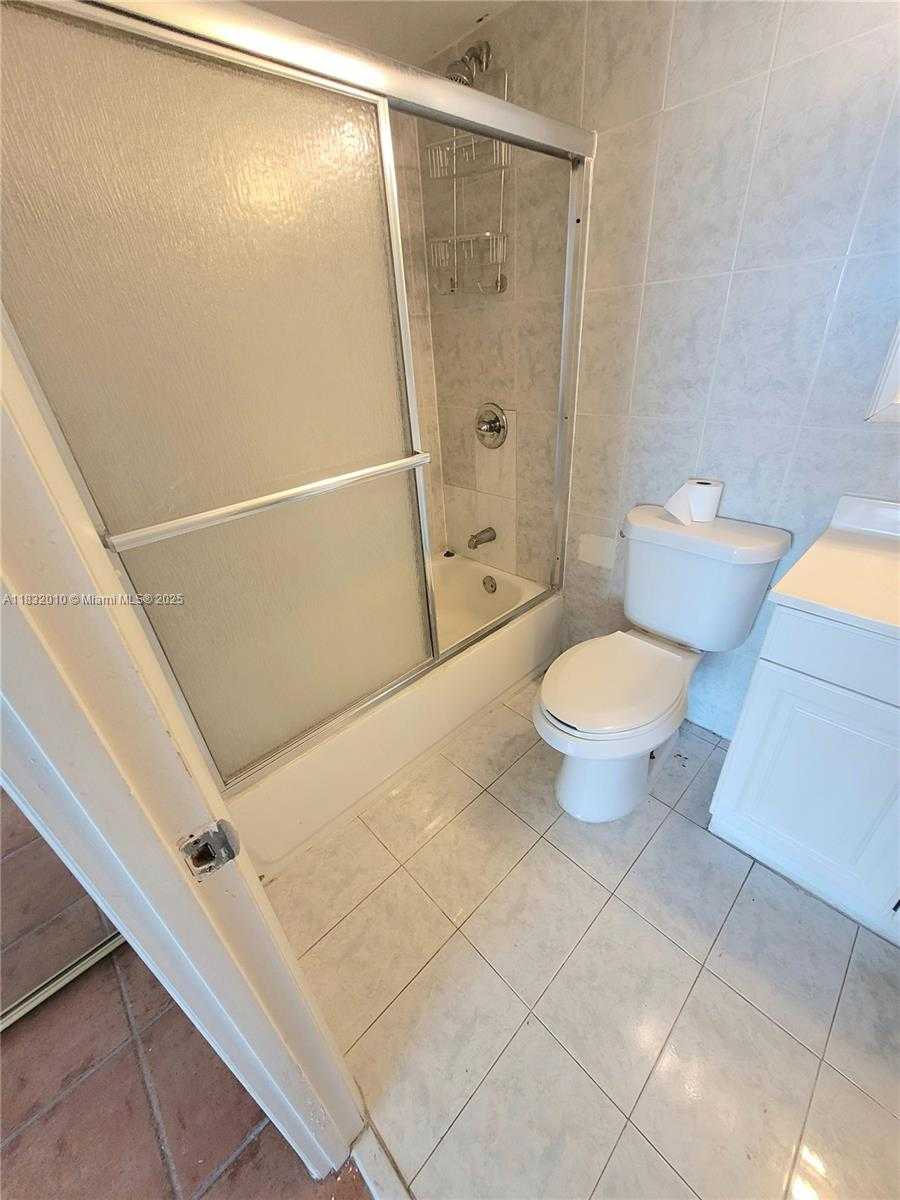 Small Image of 2025 NORTH EAST 164TH ST #602, North Miami Beach Number 7