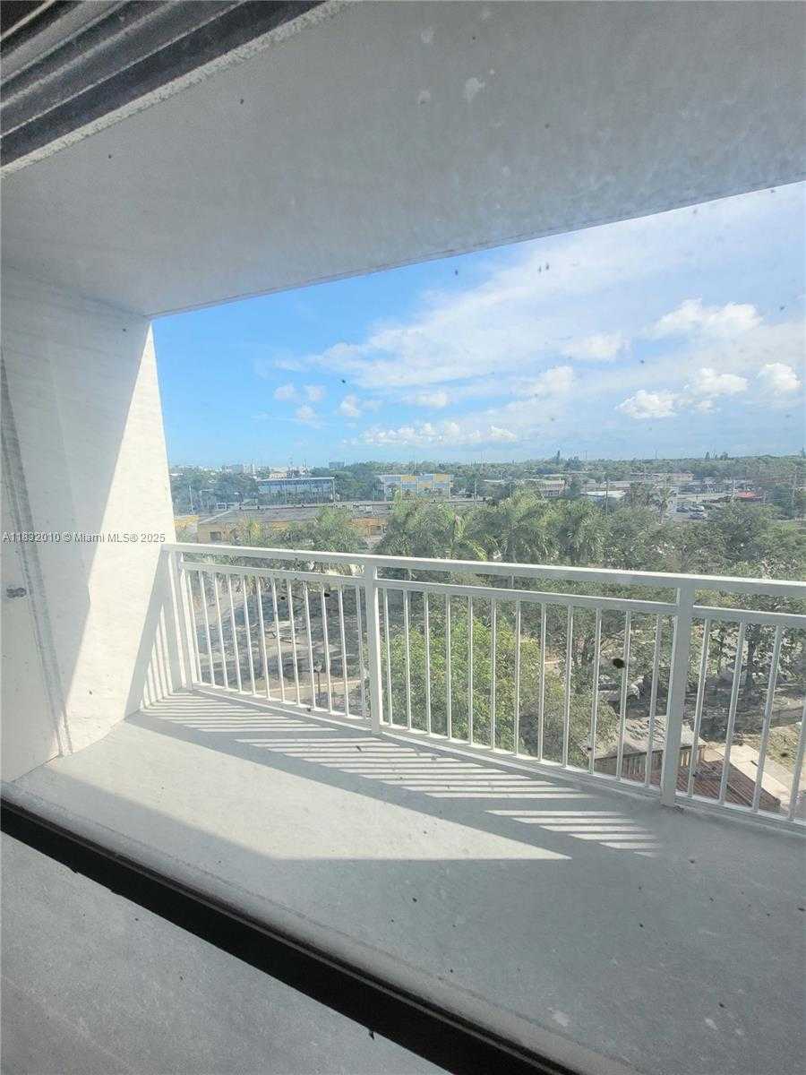 Small Image of 2025 NORTH EAST 164TH ST #602, North Miami Beach Number 9