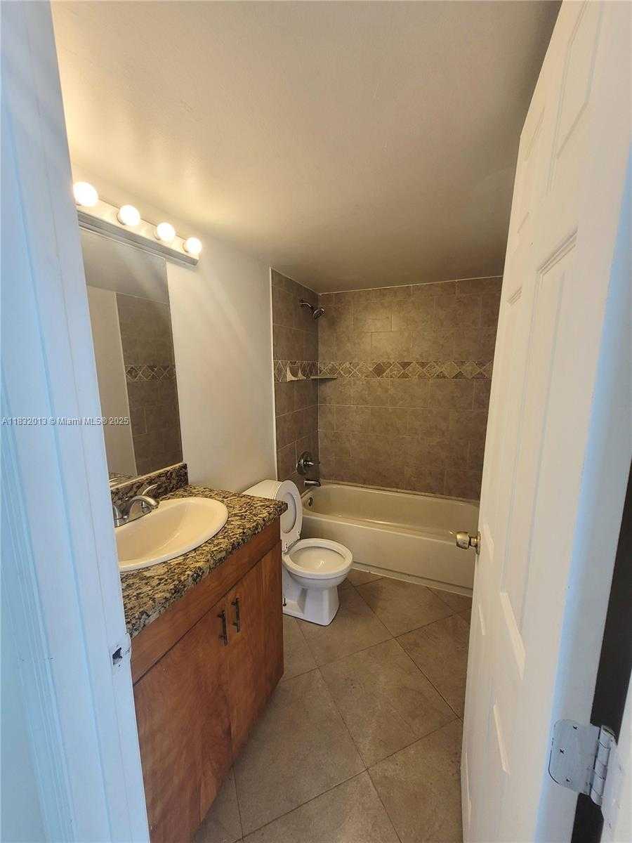 Small Image of 2025 NORTH EAST 164TH ST #416, North Miami Beach Number 12