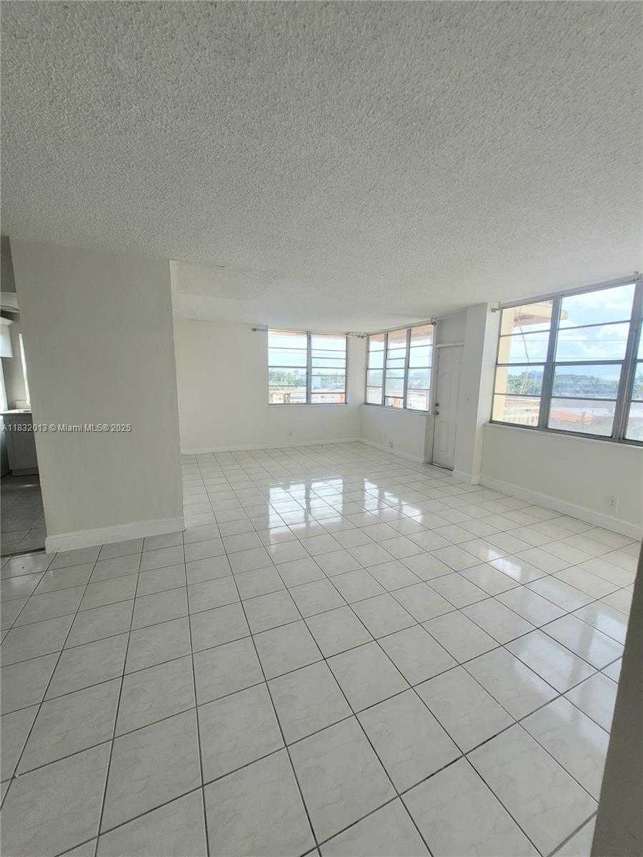 Small Image of 2025 NORTH EAST 164TH ST #416, North Miami Beach Number 2