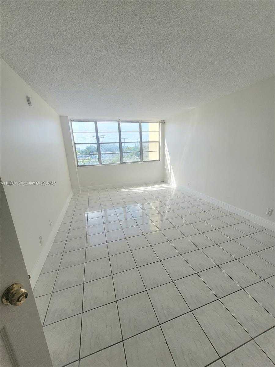 Small Image of 2025 NORTH EAST 164TH ST #416, North Miami Beach Number 5