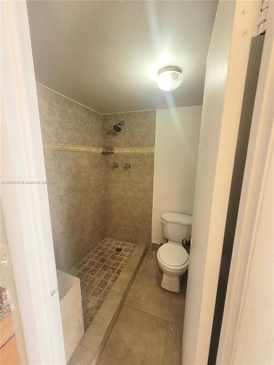 Small Image of 2025 NORTH EAST 164TH ST #416, North Miami Beach Number 8