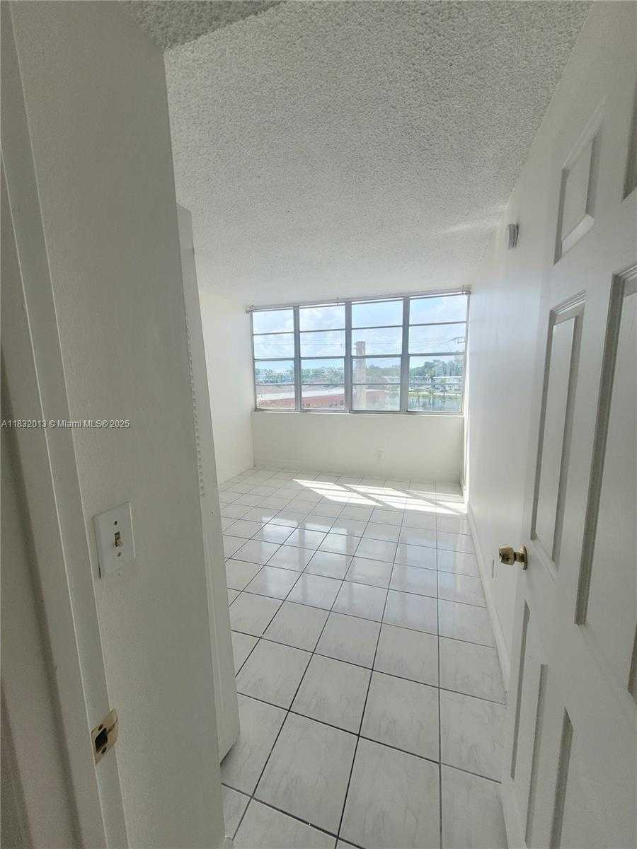 Small Image of 2025 NORTH EAST 164TH ST #416, North Miami Beach Number 9