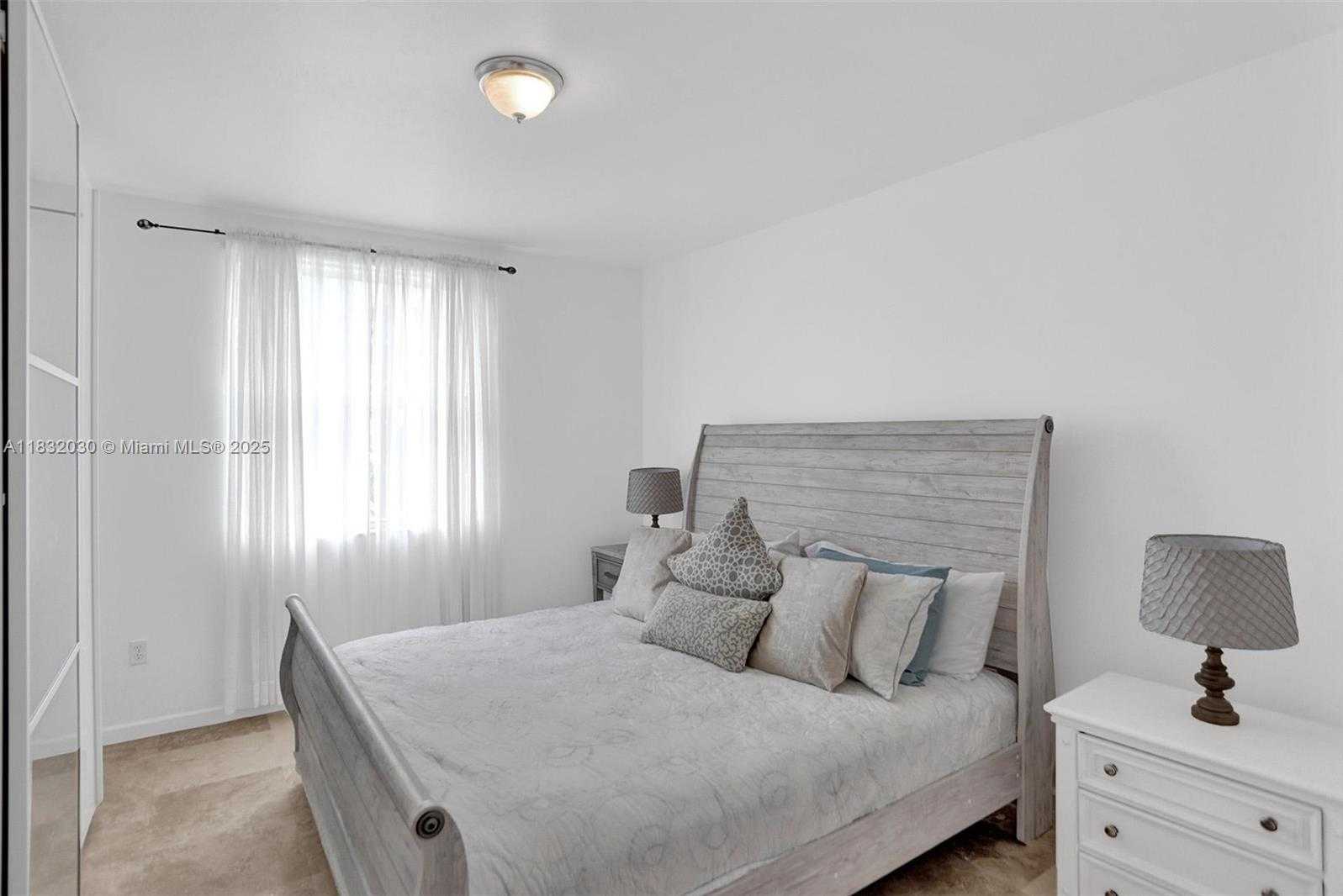 Small Image of 17100 NORTH BAY RD #1501, Sunny Isles Beach Number 15