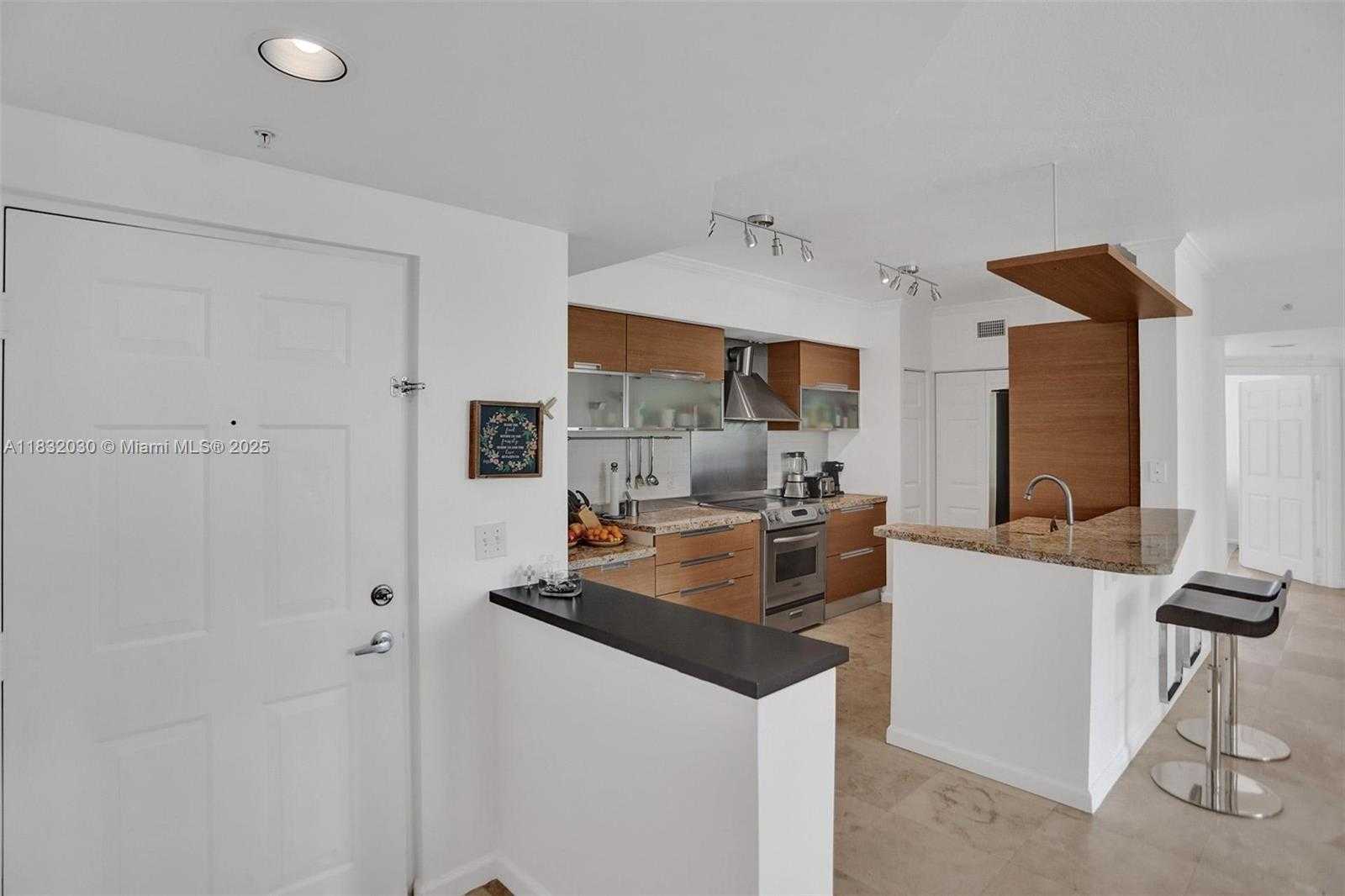 Small Image of 17100 NORTH BAY RD #1501, Sunny Isles Beach Number 38