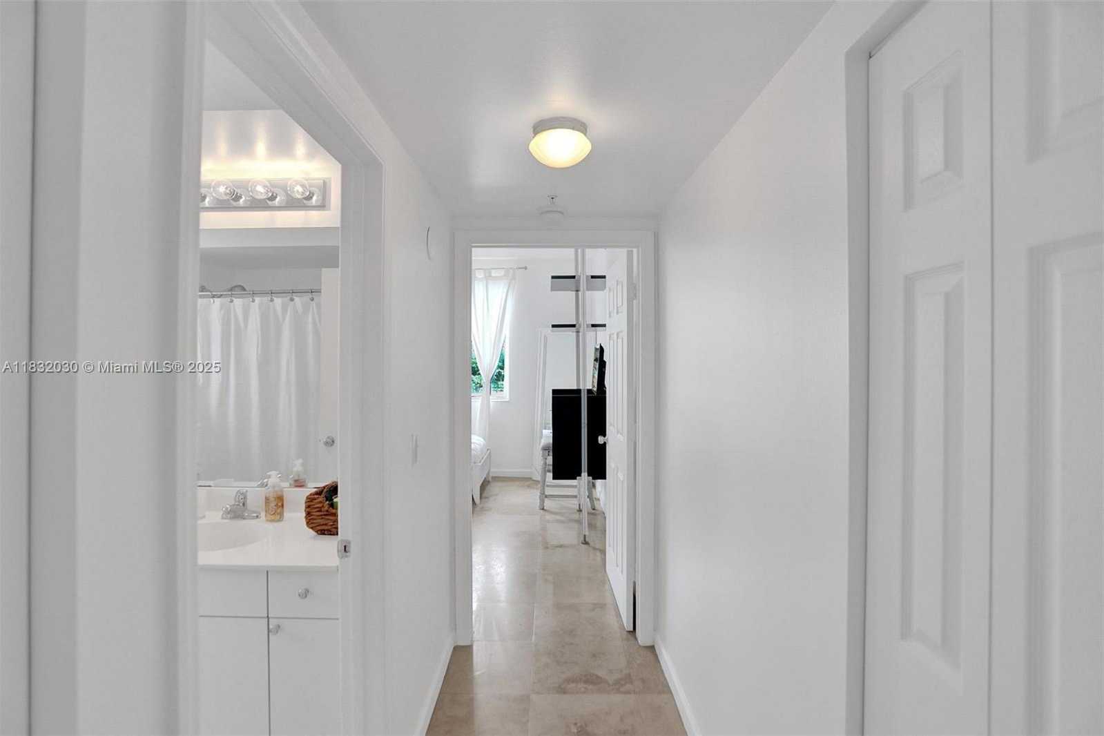 Small Image of 17100 NORTH BAY RD #1501, Sunny Isles Beach Number 8
