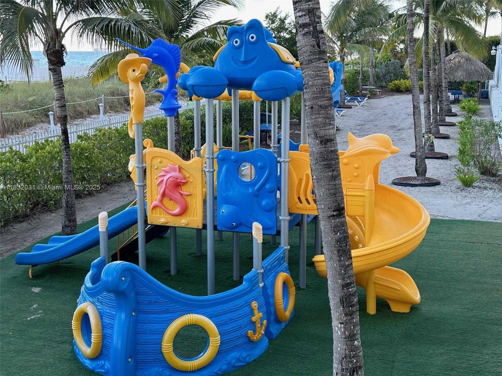 Small Image of 6039 COLLINS AVE #1737, Miami Beach Number 43