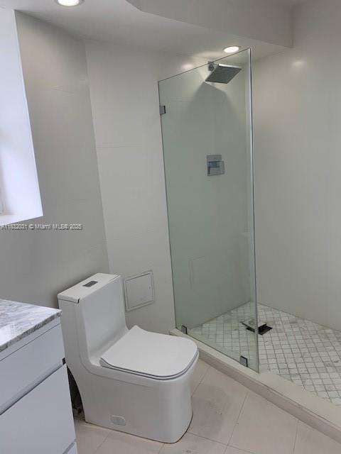 Small Image of 6039 COLLINS AVE #1737, Miami Beach Number 7