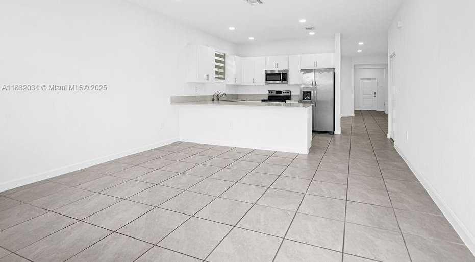 Small Image of 12735 SOUTH WEST 211TH ST #Main, Miami Number 32